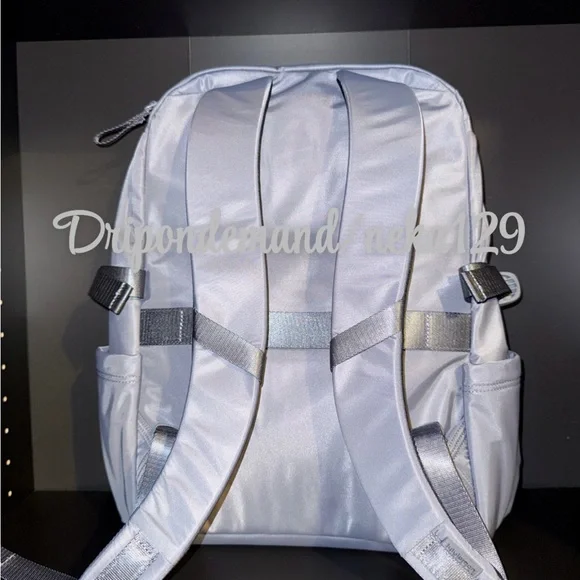 Lululemon New Crew Backpack 22L Updated- Solar Grey